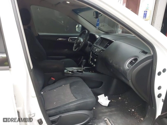 2017 Nissan Pathfinder S with VIN 5N1DR2MN5HC663871, listed as a IAAI auction lot 41746282 with 147,488 mi miles. Bid and sale history available at carsss.com. Image 5.
