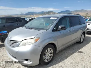 2012 Toyota Sienna XLE AAS z VIN 5TDYK3DC5CS251052, wystawiony jako Copart lot #63633905 z przebiegiem 204 013 mil mil oraz Czysty tytuł • Clean title. Historia ofert i sprzedaży dostępna na DreamBid. Obrazek 1.