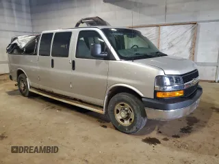 2007 Chevrolet Express Passenger z VIN 1GAHG39U171117105, wystawiony jako Copart lot #56726265 z przebiegiem 264 871 mil mil oraz Czysty tytuł • Clean title. Historia ofert i sprzedaży dostępna na DreamBid. Obrazek 4.