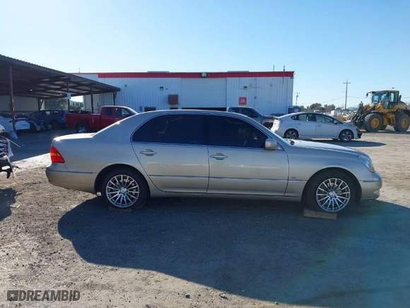 2003 Lexus LS 430 with VIN JTHBN30F830100401, listed as a IAAI auction lot 41761080 with 194,169 mi miles. Bid and sale history available at carsss.com. Image 13.