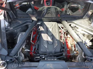 2023 Chevrolet Corvette 2LT z VIN 1G1YB2D43P5107409, wystawiony jako IAAI lot #42106263 z przebiegiem Nie podano mil oraz . Historia ofert i sprzedaży dostępna na DreamBid. Obrazek 10.