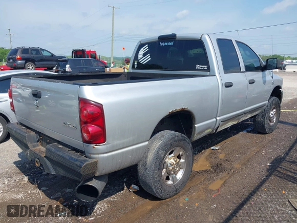 2007 Dodge 2500 SLT z VIN 1D7KS28A17J582602, wystawiony jako IAAI lot #42087956 z przebiegiem 255 630 mil mil oraz . Historia ofert i sprzedaży dostępna na DreamBid. Obrazek 4.