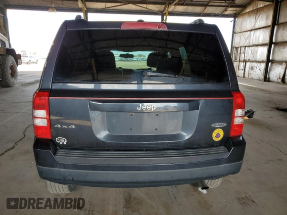 2015 Jeep Patriot High Altitude with VIN 1C4NJRFB5FD117736, listed as a Copart auction lot 53288755 with 138,593 mi miles and Clean Title. Bid and sale history available at carsss.com. Image 6.