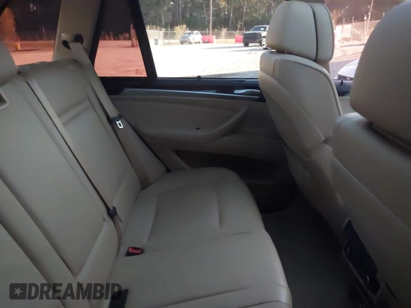 2008 BMW X5 3.0si with VIN 5UXFE43578L026470, listed as a IAAI auction lot 41332050 with 160,467 mi miles. Bid and sale history available at carsss.com. Image 8.
