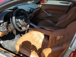 2013 Ferrari F12 z VIN ZFF74UFA7D0193622, wystawiony jako Copart lot #73031694 z przebiegiem Nie podano mil oraz Szkody całkowita. Historia ofert i sprzedaży dostępna na DreamBid. Obrazek 8.