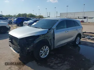 2020 Kia Sorento LX with VIN 5XYPG4A39LG675807, listed as a IAAI auction lot 41871304 with 124,689 mi miles. Bid and sale history available at carsss.com. Image 22.