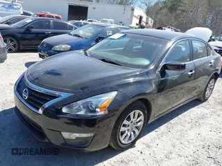 2013 Nissan Altima 2.5 S with VIN 1N4AL3AP9DC284375, listed as a IAAI auction lot 41849971 with 147,874 mi miles and . Bid and sale history available at carsss.com. Image 17.
