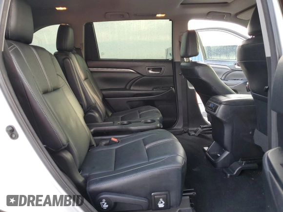 2018 Toyota Highlander SE with VIN 5TDJZRFH9JS823259, listed as a Copart auction lot 64882735 with 97,401 mi miles and Salvage title. Bid and sale history available at DreamBid. Image 11.
