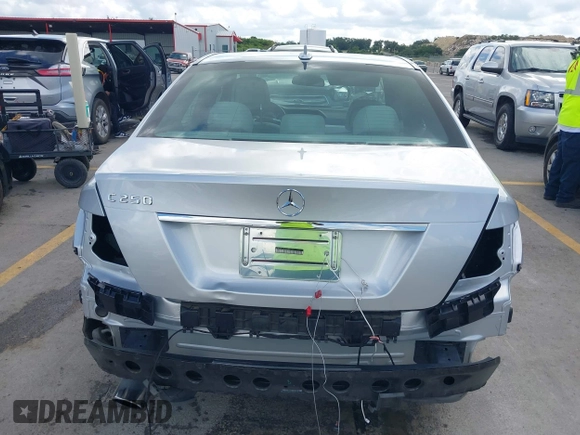 2014 Mercedes-Benz C 250 Sport with VIN WDDGF4HB1EA951907, listed as a IAAI auction lot 42580563 with 51,592 mi miles and . Bid and sale history available at DreamBid. Image 6.