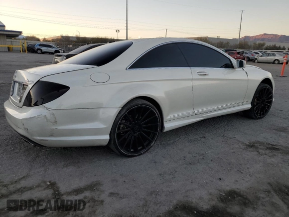 2011 Mercedes-Benz CL 550 z VIN WDDEJ9EB6BA026705, wystawiony jako Copart lot #87085764 z przebiegiem 122 775 mil mil oraz Szkoda całkowita • Salvage title. Historia ofert i sprzedaży dostępna na DreamBid. Obrazek 3.