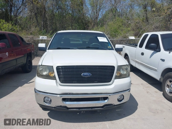2008 Ford F-150 XL with VIN 1FTRW12W48KB81746, listed as a IAAI auction lot 41869042 with 224,104 mi miles. Bid and sale history available at carsss.com. Image 12.