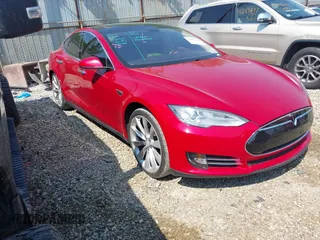 2013 Tesla Model S Performance с VIN 5YJSA1CP6DFP17689, выставлен на аукционе IAAI как лот 42483390 с пробегом 51 432 миль миль и . История ставок и продаж доступна на DreamBid. Изображение 1.