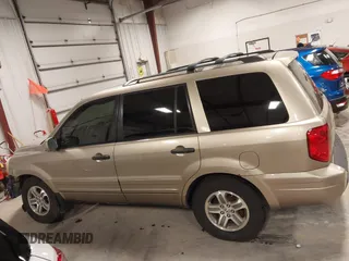 2005 Honda Pilot EX-L with VIN 5FNYF18535B019187, listed as a IAAI auction lot 41461600 with 277,985 mi miles. Bid and sale history available at carsss.com. Image 15.