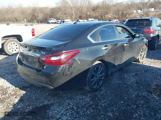 2018 Nissan Altima 2.5 SL with VIN 1N4AL3AP2JC249527, listed as a IAAI auction lot 41315829 with 62,931 mi miles. Bid and sale history available at carsss.com. Image 4.