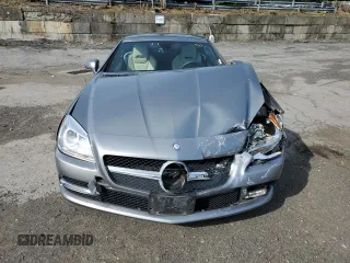 2015 Mercedes-Benz SLK 250 with VIN WDDPK4HA1FF106580, listed as a Copart auction lot 57462625 with 37,971 mi miles and Salvage title. Bid and sale history available at DreamBid. Image 5.