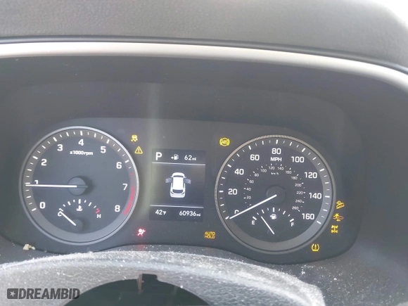 2020 Hyundai Tucson Value with VIN KM8J3CA42LU149811, listed as a IAAI auction lot 41642255 with 60,936 mi miles. Bid and sale history available at carsss.com. Image 7.