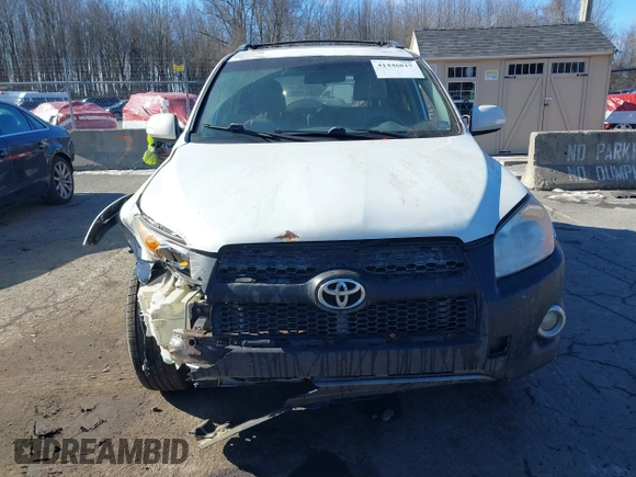 2011 Toyota RAV4 Ltd with VIN 2T3DK4DV1BW040708, listed as a IAAI auction lot 41446815 with 179,941 mi miles. Bid and sale history available at carsss.com. Image 12.
