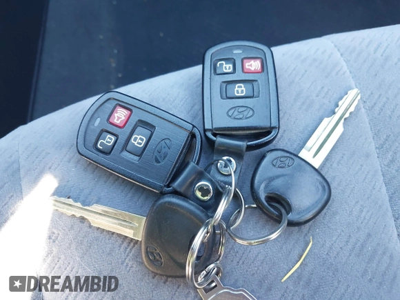 2005 Hyundai Elantra GLS с VIN KMHDN46D35U098621, выставлен на аукционе IAAI как лот 41878916 с пробегом 208 467 миль миль и . История ставок и продаж доступна на DreamBid. Изображение 11.