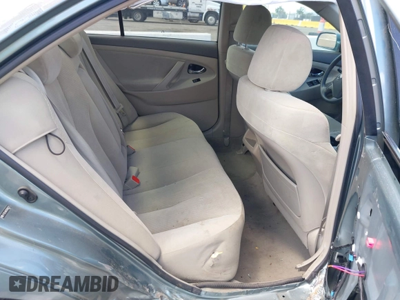2007 Toyota Camry CE z VIN 4T1BE46K67U694721, wystawiony jako IAAI lot #42196462 z przebiegiem 144 154 mil mil oraz . Historia ofert i sprzedaży dostępna na DreamBid. Obrazek 8.