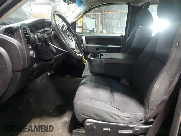 2012 Chevrolet Silverado 1500 LT with VIN 1GCRKSE76CZ106293, listed as a Copart auction lot 47246805 with 239,082 mi miles and Non Repairable. Bid and sale history available at DreamBid. Image 7.