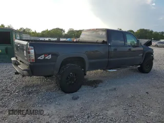 2006 GMC Sierra 3500 DRW SL z VIN 1GTHK33236F115273, wystawiony jako Copart lot #68807084 z przebiegiem 249 002 mil mil oraz Szkody całkowita. Historia ofert i sprzedaży dostępna na DreamBid. Obrazek 3.