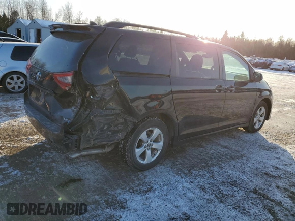 2020 Toyota Sienna LE Auto Access Seat with VIN 5TDKZ3DC1LS077076, listed as a Copart auction lot 86516374 with 226,269 mi miles and Salvage title. Bid and sale history available at DreamBid. Image 3.