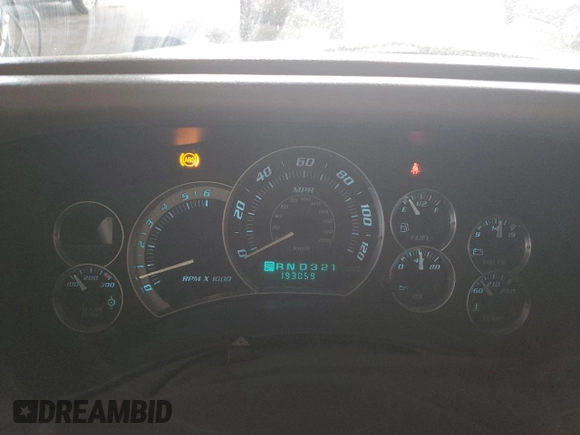 2001 GMC Yukon SLT with VIN 1GKEK13T81J167153, listed as a Copart auction lot 45693145 with 193,059 mi miles and Salvage Title. Bid and sale history available at carsss.com. Image 9.