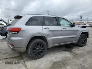 2020 Jeep Grand Cherokee Laredo E with VIN 1C4RJFAG4LC153597, listed as a Copart auction lot 49086085 with 44,337 mi miles and Salvage Title. Bid and sale history available at carsss.com. Image 3.