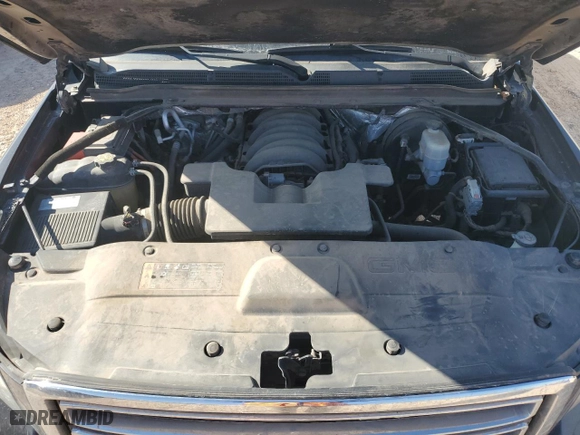 2017 GMC Yukon XL SLT with VIN 1GKS2GKC9HR323915, listed as a Copart auction lot 87661425 with 101,630 mi miles and Salvage Title. Bid and sale history available at carsss.com. Image 12.
