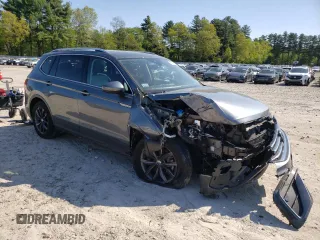 2023 Volkswagen Tiguan SE with VIN 3VVMB7AX6PM083524, listed as a Copart auction lot 56631685 with 18,705 mi miles and Salvage title. Bid and sale history available at DreamBid. Image 4.