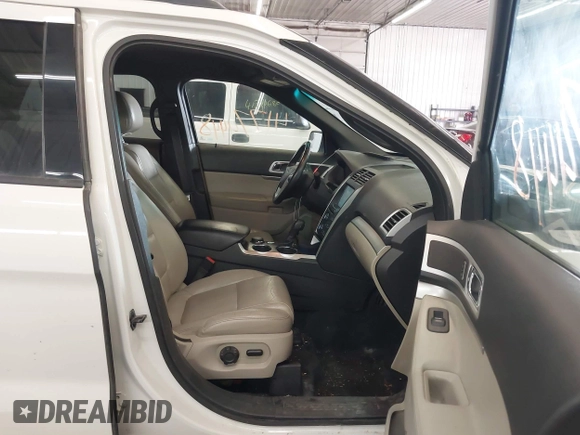 2011 Ford Explorer XLT z VIN 1FMHK8D8XBGA25392, wystawiony jako IAAI lot #41774448 z przebiegiem 145 427 mil mil oraz . Historia ofert i sprzedaży dostępna na DreamBid. Obrazek 5.