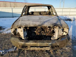 2002 Ford Super Duty F-250 XL with VIN 1FTNX21S02ED60145, listed as a Copart auction lot 48237514 with 0 mi miles and Salvage Title. Bid and sale history available at carsss.com. Image 5.