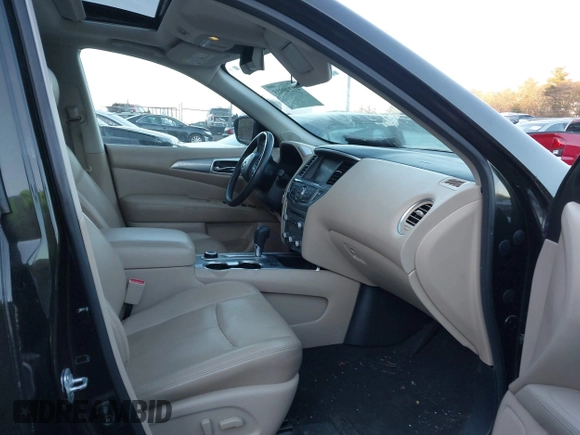 2017 Nissan Pathfinder SV with VIN 5N1DR2MM4HC630884, listed as a IAAI auction lot 41238925 with 114,622 mi miles. Bid and sale history available at carsss.com. Image 5.