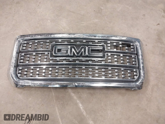 2019 GMC Sierra 2500HD Denali with VIN 1GT12SEY6KF105182, listed as a IAAI auction lot 41522040 with 47,124 mi miles. Bid and sale history available at carsss.com. Image 12.