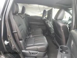 2023 Honda Passport TrailSport with VIN 5FNYF8H65PB040661, listed as a Copart auction lot 52137585 with 32,100 mi miles and Salvage Title. Bid and sale history available at carsss.com. Image 10.