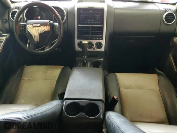 2007 Ford Explorer XLT with VIN 1FMEU73897UA37325, listed as a Copart auction lot 45277585 with 105,869 mi miles and Salvage Title. Bid and sale history available at carsss.com. Image 8.