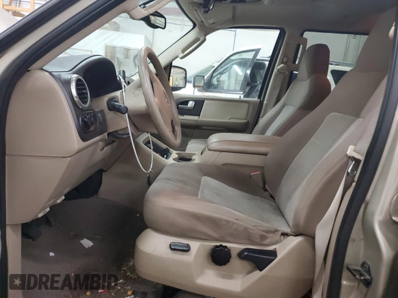 2004 Ford Expedition Special Service with VIN 1FMPU16L14LA46818, listed as a Copart auction lot 87526395 with 123,687 mi miles and Clean Title. Bid and sale history available at carsss.com. Image 7.