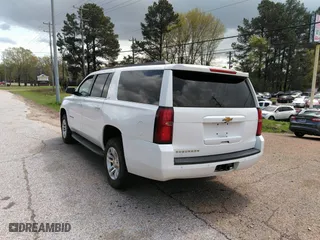 2015 Chevrolet Suburban LT with VIN 1GNSCJKC6FR229260, listed as a IAAI auction lot 41974363 with 251,395 mi miles. Bid and sale history available at carsss.com. Image 3.
