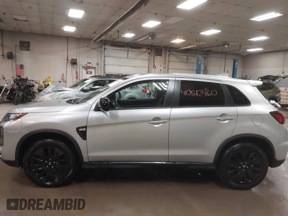 2021 Mitsubishi Outlander ES z VIN JA4APUAU0MU030598, wystawiony jako IAAI lot #40512460 z przebiegiem 52 666 mil mil oraz . Historia ofert i sprzedaży dostępna na DreamBid. Obrazek 14.