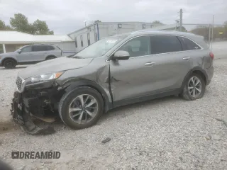 2019 Kia Sorento EX z VIN 5XYPH4A55KG499948, wystawiony jako Copart lot #49779625 z przebiegiem 168 829 mil mil oraz Szkoda całkowita • Salvage title. Historia ofert i sprzedaży dostępna na DreamBid. Obrazek 1.