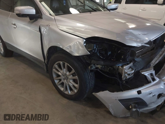 2010 Volvo XC60 3.0T z VIN YV4992DZ6A2032861, wystawiony jako IAAI lot #41348219 z przebiegiem 136 749 mil mil oraz . Historia ofert i sprzedaży dostępna na DreamBid. Obrazek 12.