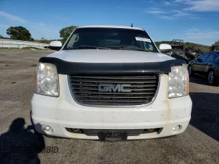 2009 GMC Yukon SLE w/3SB with VIN 1GKFK23009R210414, listed as a Copart auction lot 74472174 with 209,008 mi miles and Clean Title. Bid and sale history available at carsss.com. Image 5.