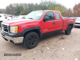 2010 GMC Sierra 1500 SLE z VIN 1GTSKVE33AZ144299, wystawiony jako IAAI lot #41086313 z przebiegiem 199 994 mil mil oraz . Historia ofert i sprzedaży dostępna na DreamBid. Obrazek 20.