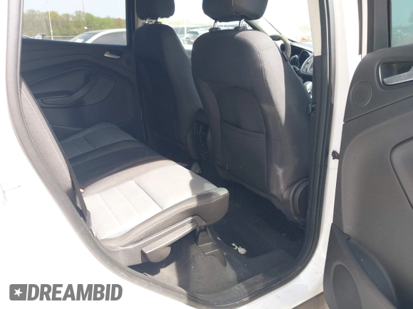 2013 Ford Escape SE with VIN 1FMCU9GXXDUD63179, listed as a IAAI auction lot 42017993 with 72,410 mi miles. Bid and sale history available at carsss.com. Image 8.