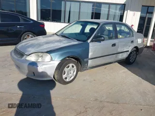 1999 Honda Civic LX with VIN 2HGEJ6678XH581295, listed as a IAAI auction lot 41550824 with 152,277 mi miles and . Bid and sale history available at DreamBid. Image 2.