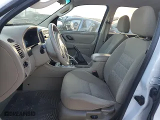 2007 Ford Escape XLT with VIN 1FMCU03197KA36558, listed as a Copart auction lot 46751845 with 202,784 mi miles and Clean Title. Bid and sale history available at carsss.com. Image 7.