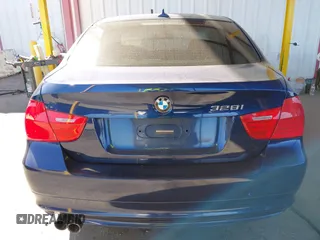 2011 BMW 3 Series 328i with VIN WBAPH7G52BNN07969, listed as a IAAI auction lot 41815185 with 159,860 mi miles. Bid and sale history available at carsss.com. Image 16.