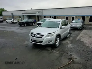 2011 Volkswagen Tiguan SE with VIN WVGBV7AXXBW538750, listed as a Copart auction lot 56604715 with 86,895 mi miles and Salvage title. Bid and sale history available at DreamBid. Image 13.