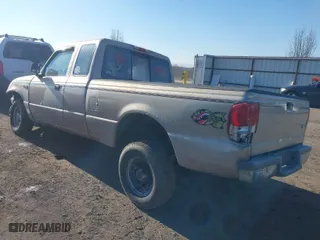1996 Ford Ranger XL with VIN 1FTCR14A6TPA54409, listed as a IAAI auction lot 41347813 with 151,754 mi miles. Bid and sale history available at carsss.com. Image 3.