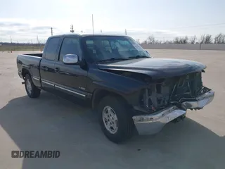 2001 Chevrolet Silverado 1500 LS with VIN 2GCEC19T311390663, listed as a IAAI auction lot 41557167 with 248,447 mi miles. Bid and sale history available at carsss.com. Image 1.